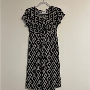 Leota Black and White Leaf Print Midi Dress
